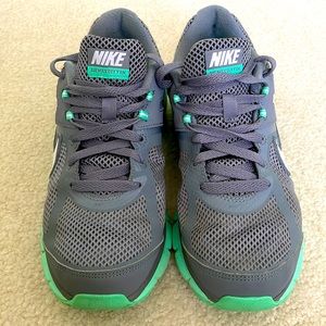 Nike Air Max Defy RN